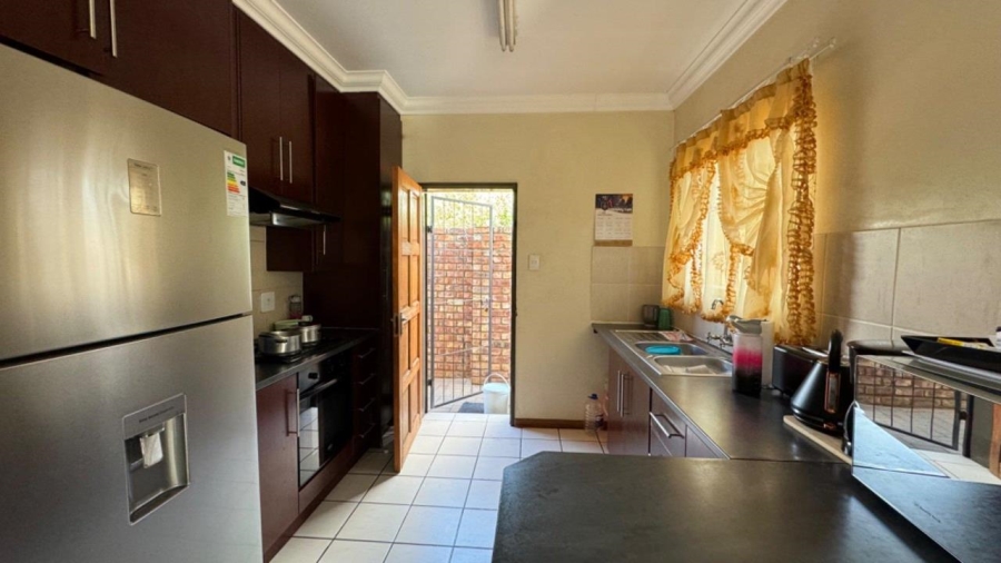 2 Bedroom Property for Sale in Retswelele Northern Cape